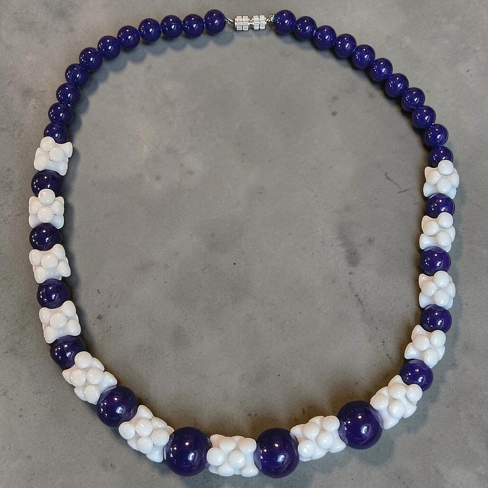 Vintage Navy Blue Lucite Acrylic Bubble Bead Necklace White 17.25" MCM